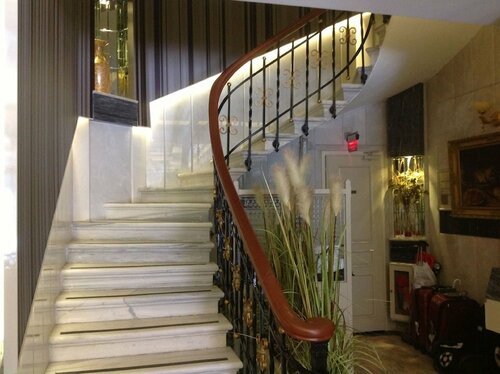 Taksim Square Hotel, Забронировать Отель Отели Стамбула с парковкой, рядом с Паромный порт Принцевых островов, Парковка