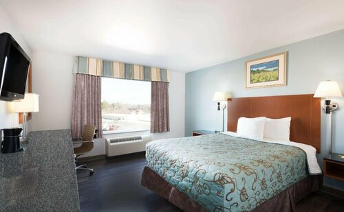 Days Inn Evans Mills/Fort Drum, Book Hotel Hoteller i New York State med morgenmad, Morgenmad