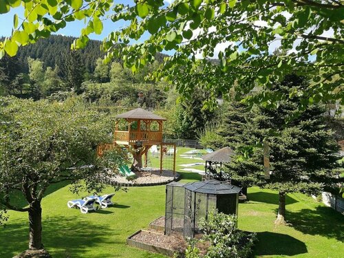 Land-Hotel Mühlengrund, Забронировать Отель Цюшен Винтерберг