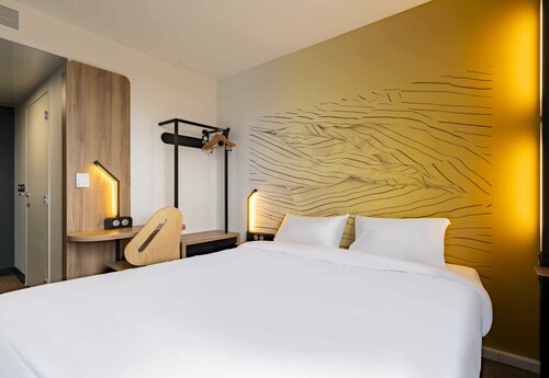 B&B HOTEL Valenciennes Onnaing, Book Bed and Breakfast Valenciennes 