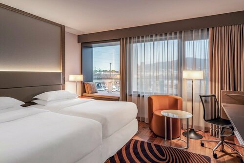 Sheraton Zürich Hotel, Забронировать Отель Гевербешуле Цюрих, рядом с Helsinki Club Zurich