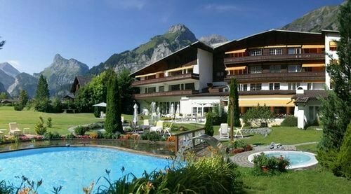 Royal Park, Varaa Hotelli Hotellit Bern uima-altaalla, Uima-allas