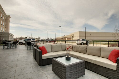 Holiday Inn & Suites Peoria At Grand Prairie by IHG, Book Hotel Peoria, IL Illinois