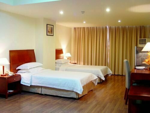 Carol, Book Hotel Hoteller i Chongqing med parkering, Parkering
