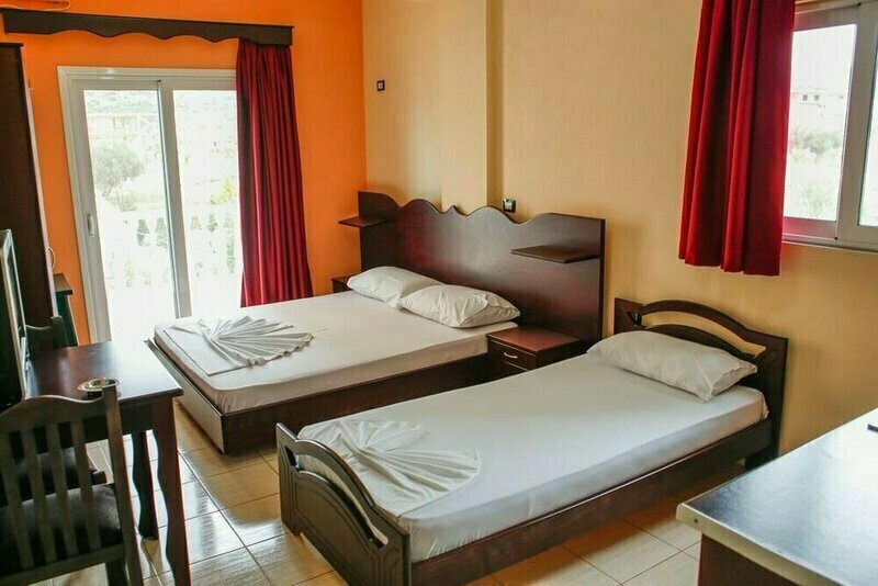 Hotel New Crystal, Ksamil