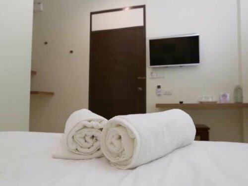 โรงแรมนางรอง, Rezervovat Hotel Nang Rong 
