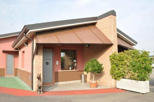 Rimmel Motel, Reserva ahora Motel Parma Emilia-Romaña