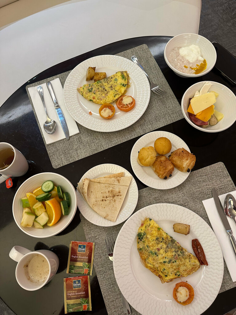 Golden Tulip Suites - Dubai