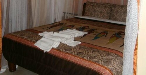 Fahari Guest House, Book Pension Nairobi hoteller med parkering, Parkering