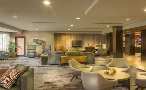 Courtyard Greensboro Airport, Забронировать Отель Гринсборо Северная Каролина