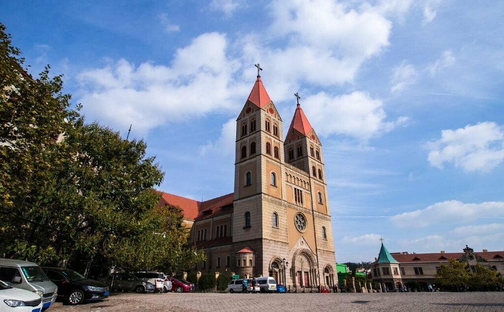 GreenTree Inn ShanDong QingDao Railway Station East Square PiChaiYuan Express Hotel