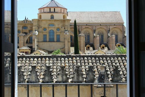 Hotel Boutique Caireles, Забронировать Бутик-отель Кордова Cordoba Province, рядом с Приходская церковь Сантьяго