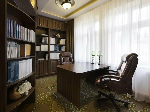 Hotel Dvorana, Забронировать Отель Карловы Вары Карловарский край, рядом с OC Varyáda Mall