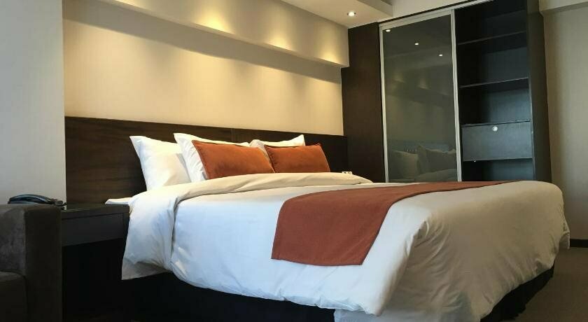 Crystal Tower Hotel