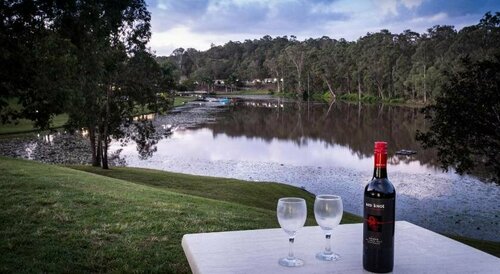 Cedar Lake Country Resort, Rezervați Hotel Nerang Queensland