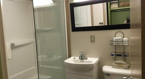 Totem Lodge Motel, Забронировать Мотель Отели Принс-Руперт 3 звезды, 3*