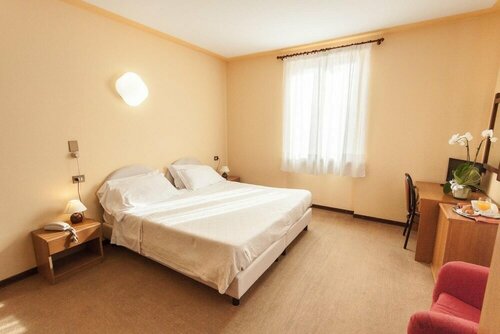 Hotel San Marco, Забронировать Отель Бедония 