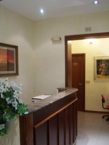 Hotel Pensione Romeo, Забронировать Отель Отели Бари с завтраком, рядом с Норманнский замок Гогенштауфенов, Завтраки