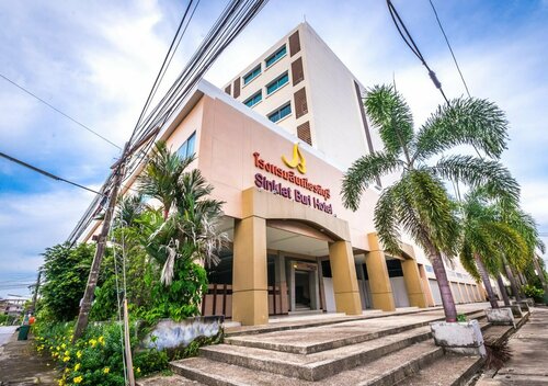 SinKiat Buri Hotel, Забронировать Отель Отели Сатун с завтраком, Завтраки