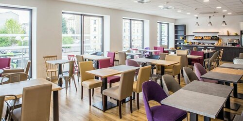 Campanile PRIME - Metz Centre Gare, Забронировать Отель Отели в центре Мец, в центре, Завтраки, Парковка