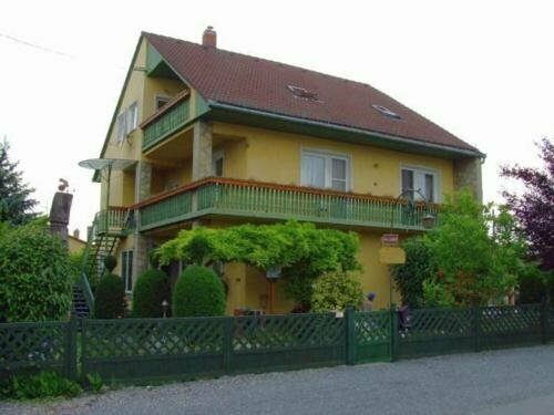 Grill Garten Vendégház, Забронировать Отель Отели Зал с парковкой, Парковка