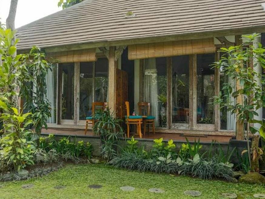 Katak Tepi Sawah Villas