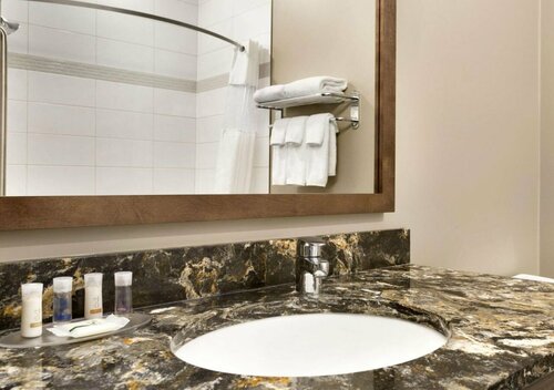 Days Inn & Suites by Wyndham Warman, Buchen Sie Hotel Warman Saskatchewan