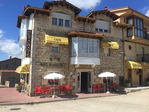 Hostal Monica, Забронировать Хостел Сильеруэло-де-Бесана 