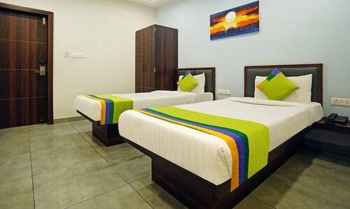 Treebo Lazystay Grand Patia, Rezerwuj Hotel Hotele w Bhubaneshwar z parkingiem, Parking