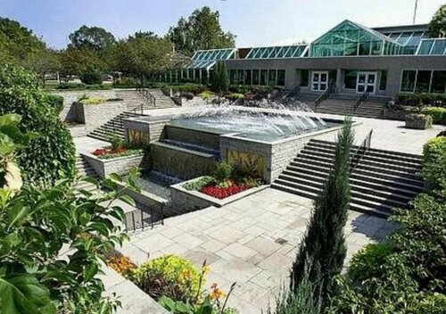 Hamilton Plaza Hotel & Conference Center, Prenota Hotel Hotel a Ontario con piscina, Piscina