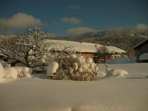 Gstehaus Restner, Varaa Hotelli Inzell Chiemgau