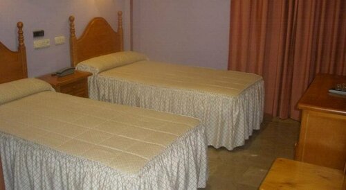 Hotel Elena María, Забронировать Отель Беиро Гранада, рядом с Универсидад