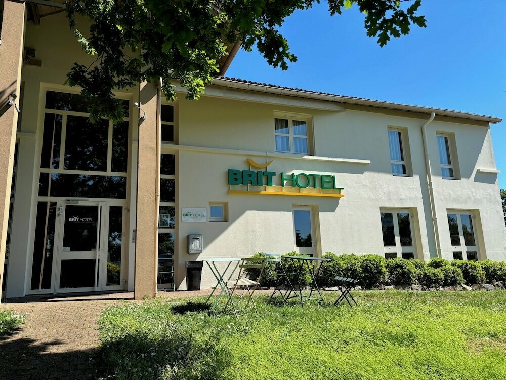 Brit Hotel Essentiel Cholet