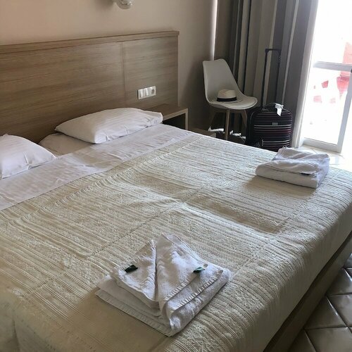 Europa Resort Hotel, Rezerwuj Ośrodek wypoczynkowy Hotele w Retimno z basenem, Basen