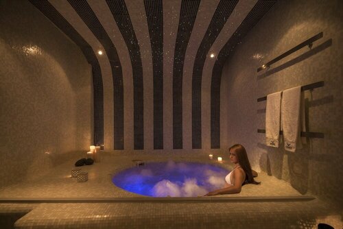 Aressana Spa Hotel & Suites - Small Luxury Hotels of the World, Забронировать Курортный отель Отели Тиры 4 звезды, рядом с Археологический музей Тиры, 4*