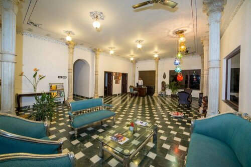 Heritage Resort, Boek Hotel Udaipur Rajasthan