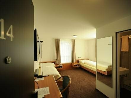 Hotel Freihof Sha Seminarhotel AG, Rezerwuj Hotel Unterageri Canton of Zug
