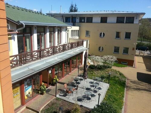 Alpin Avion, Prenota Hotel Praga Repubblica Ceca, vicino a Stazione Metro Budějovická