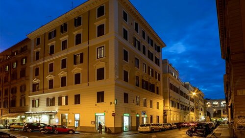 Hotel Assisi, Забронировать Отель Вокзал Термини , рядом с Вокзал Термини