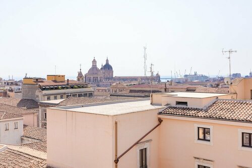 Catania City Center B&B, Забронировать Отель «постель и завтрак» Катания Сицилия, рядом с Городской музей Беллини
