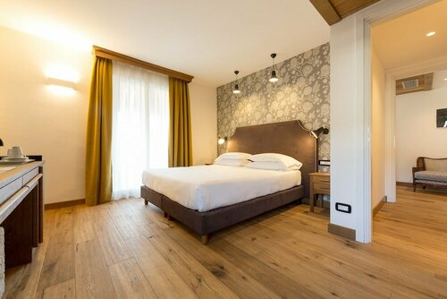 Duca DAosta Hotel, Забронировать Отель Аоста Пила
