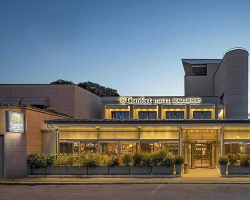 Comfort Hotel Roma Airport Fiumicino, Book Hotel 4-stjernede hoteller i Lazio, 4*
