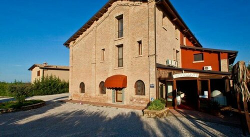 Hotel La Tortiola, Buchen Sie Hotel Vigarano Mainarda Emilia-Romagna