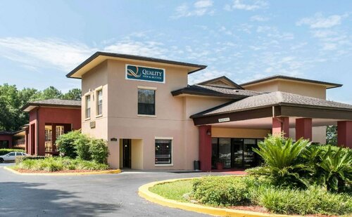 Red Roof Inn Tallahassee East, Забронировать Отель Отели Панхэндл Флориды с парковкой, Парковка