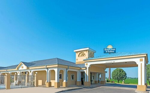 Days Inn & Suites by Wyndham Osceola AR, Book Mini-hotel Hoteller i Ozark med pool, Swimmingpool