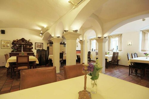 Landhotel Rückerhof, Забронировать Отель Отели Westerwald с парковкой, Парковка