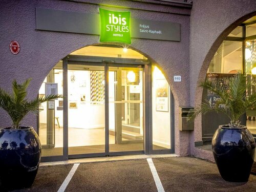 ibis Styles Fréjus St Raphael, Забронировать Отель Отели Фрежюс с завтраком, Завтраки