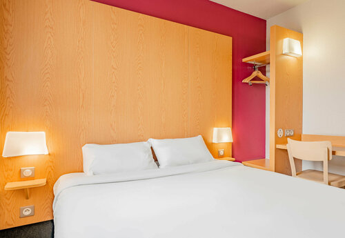 B&B HOTEL Lens Musée du Louvre, Reservar Pousada (com pequeno-almoço) Lens Pas-de-Calais