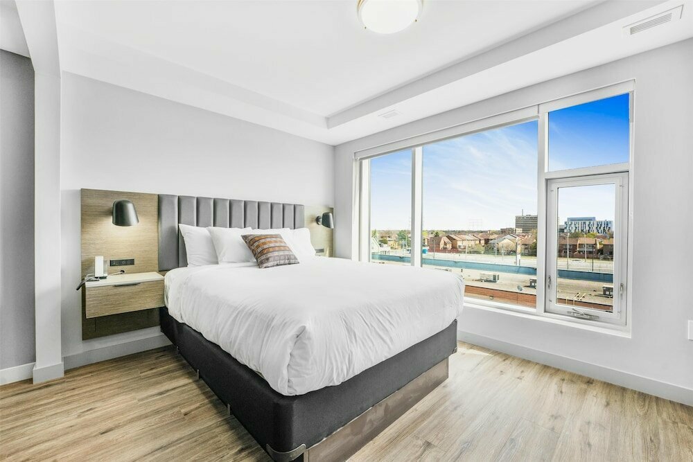 Skye Hotel & Residences