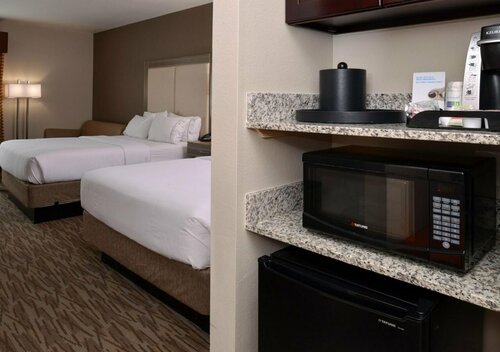 Holiday Inn Express & Suites Williams by IHG, Забронировать Отель Отели Уильямс с парковкой, Парковка